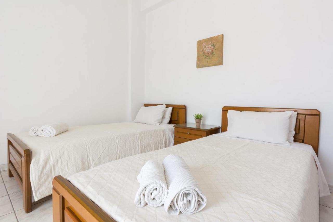 Roys Blu Apartment