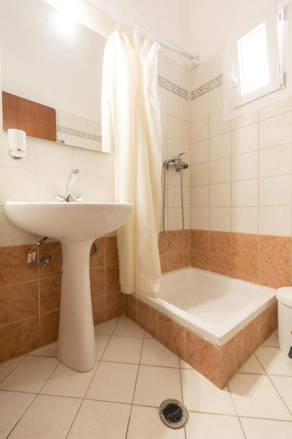 Roys Blu Apartament Kávos